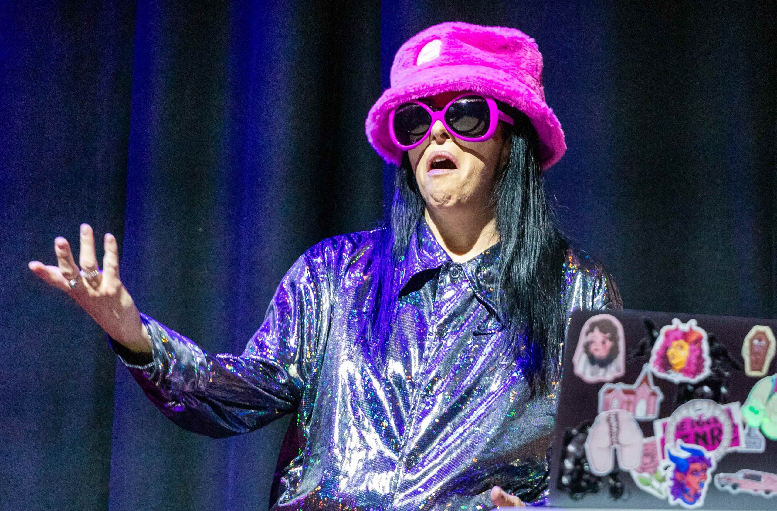 Roving Runway - 8 Days of Play