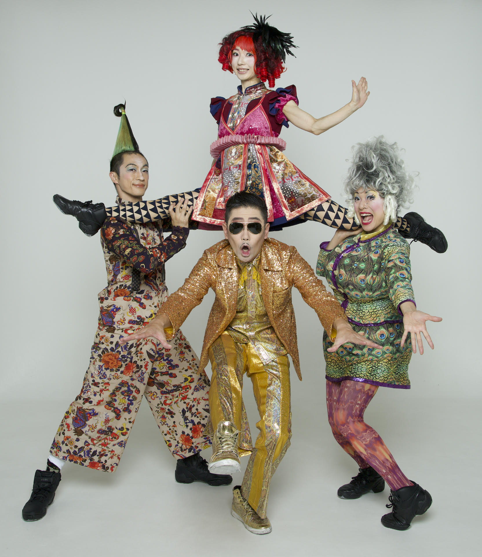 to R mansion – The Show